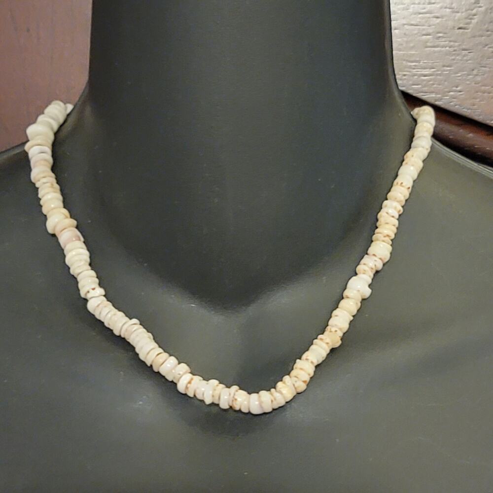Vintage Shell Necklace Boho Beachy Beaded Jewelry White, 17" Sustainable wh01-10